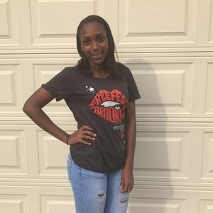 Meet your Posher, Aya